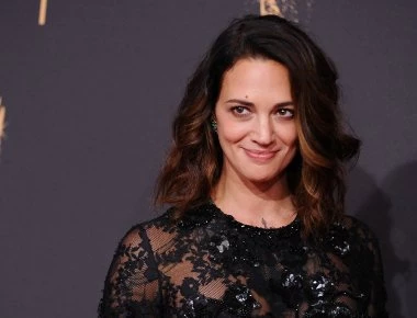 Επίθεση από την Άζια Αρτζέντο σε Μπένετ, ΜακΓκάουαν και Rain Dove